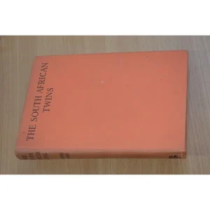 The South African twins by Daphne Rooke (Author), Biro, (Illustrator)